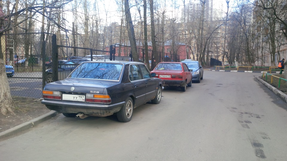 вот такуюю красоту случайно встретили — Audi 80 (B2)