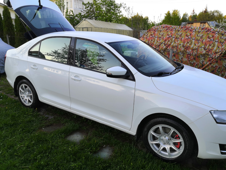 Фото в бортжурнале Skoda Rapid (1G)