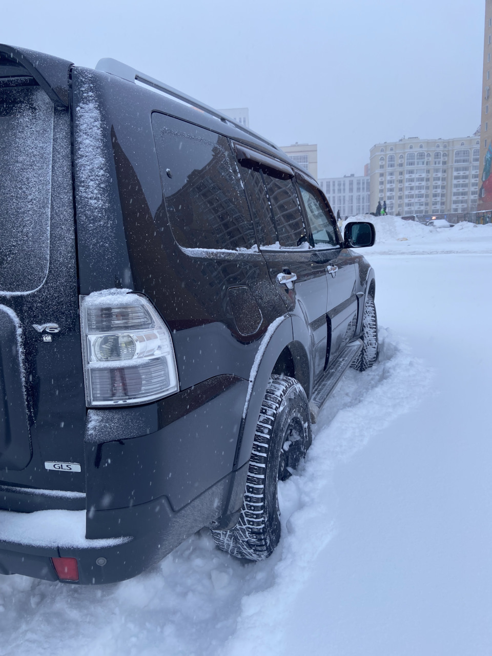 Фото в бортжурнале Mitsubishi Pajero (4G)
