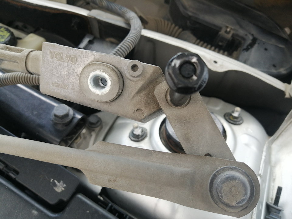 Фото в бортжурнале Volvo XC90 (1G)
