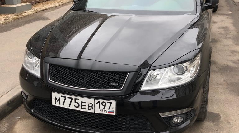 Skoda Octavia RS чернослив