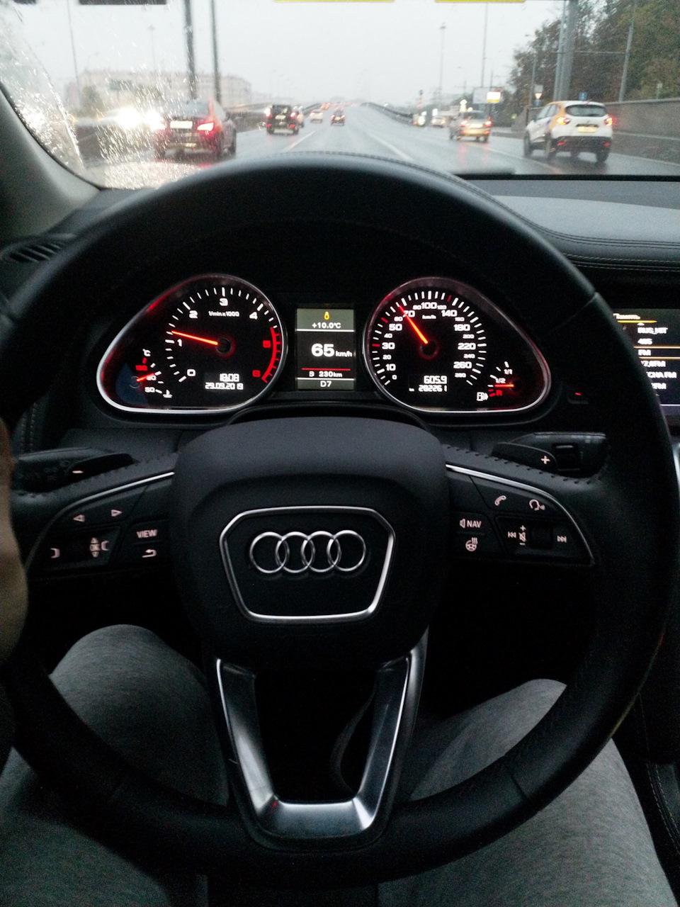 Фото в бортжурнале Audi Q7 (1G)
