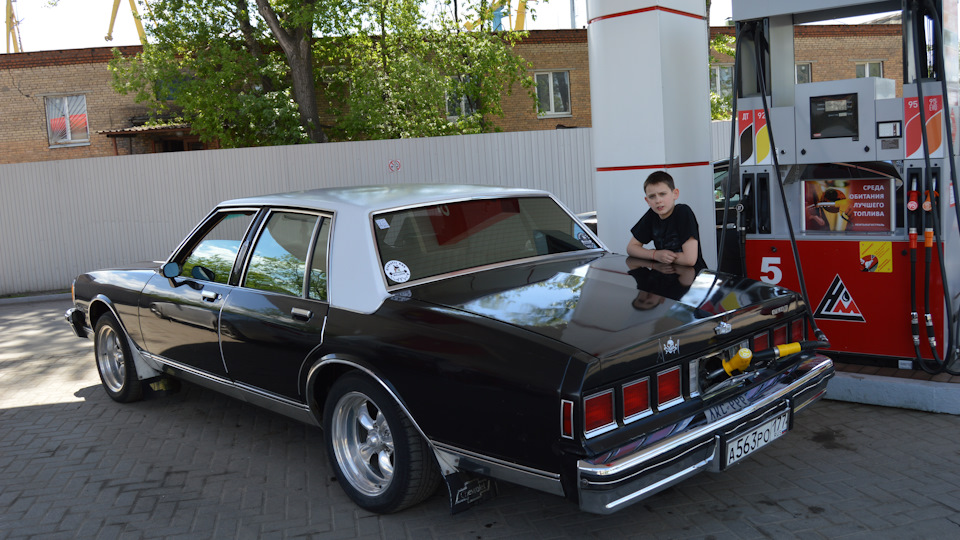 Фото в бортжурнале Chevrolet Caprice (3G). Запчасти на фото: 5638Q4