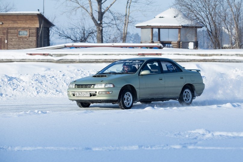 Фото в бортжурнале Toyota Carina (6G)