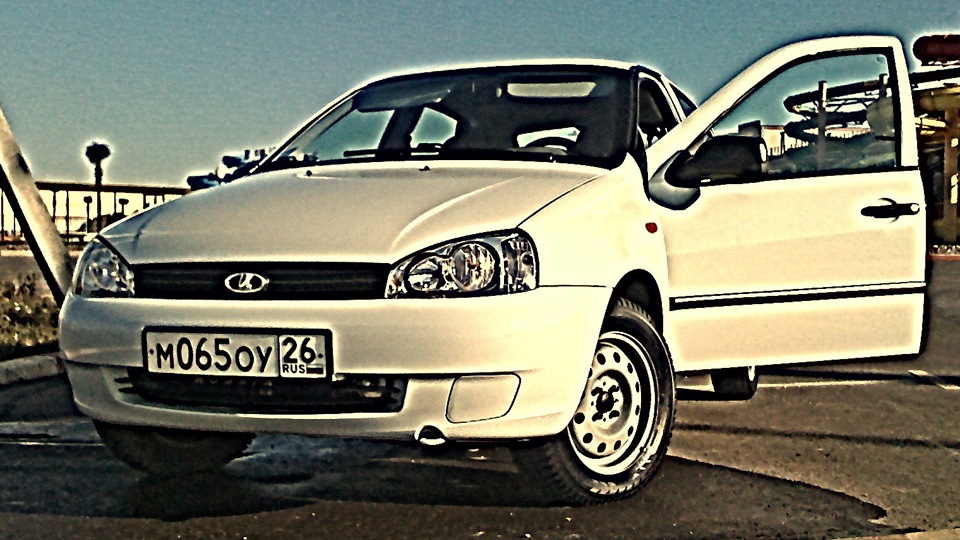 Lada Kalina hatchback SNOW-WHITE BEAUTY