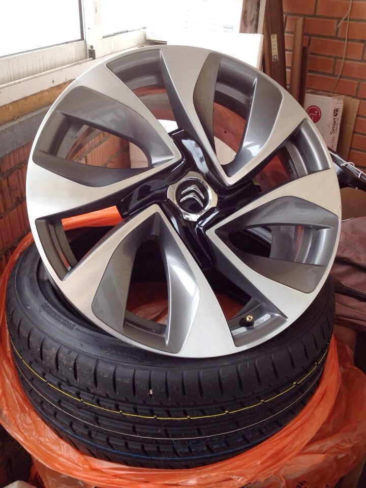 Фото в бортжурнале Citroen C4 (2G)