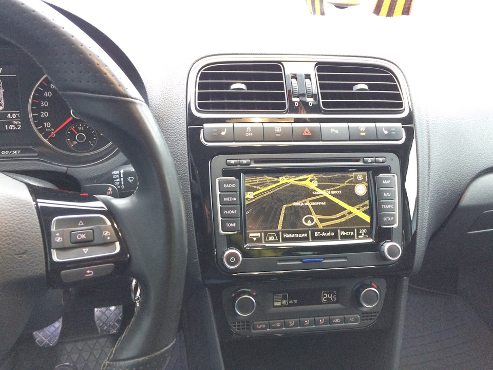 Молодёжно — Volkswagen Polo Sedan