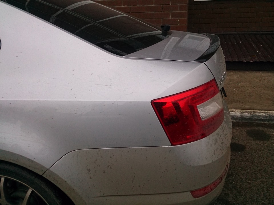 вид сбоку — Skoda Octavia A7 Mk3