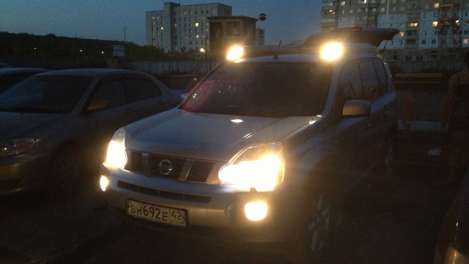 Nissan X-Trail семейный троллейбус