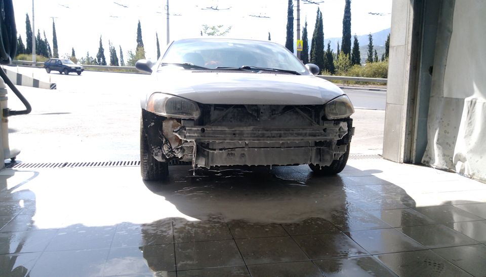 Моемся. — Dodge Stratus (2G)
