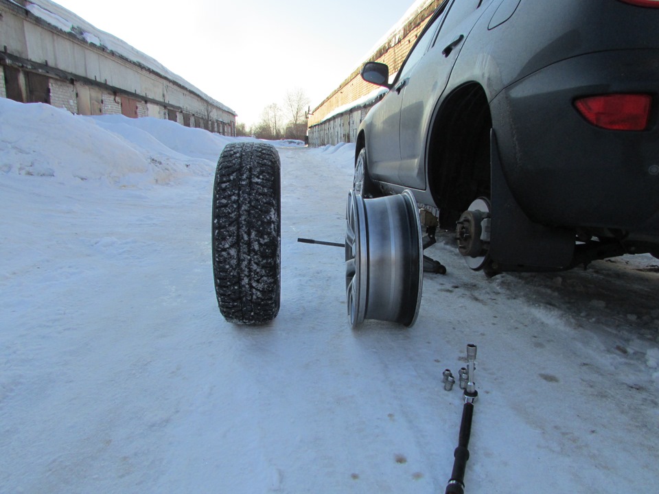 Фото в бортжурнале Toyota RAV4 (III)