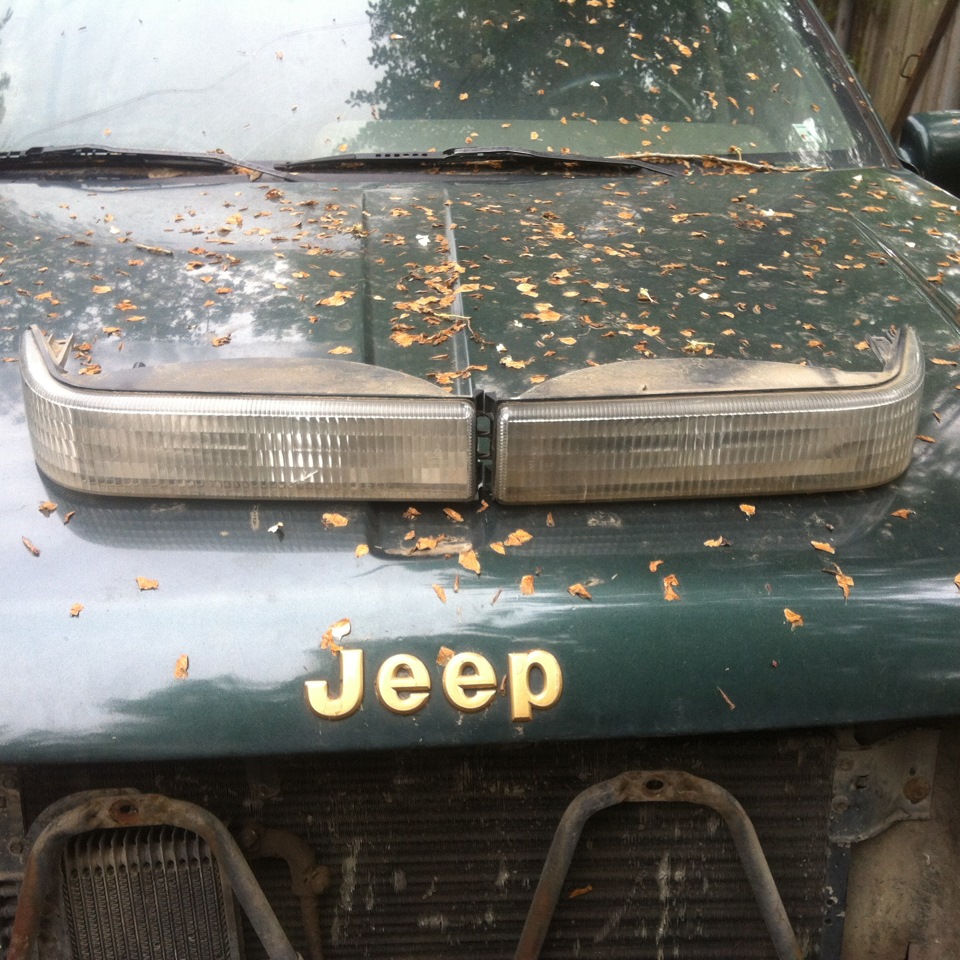 Подфарники. Оригинал. — Jeep Grand Cherokee (ZJ)