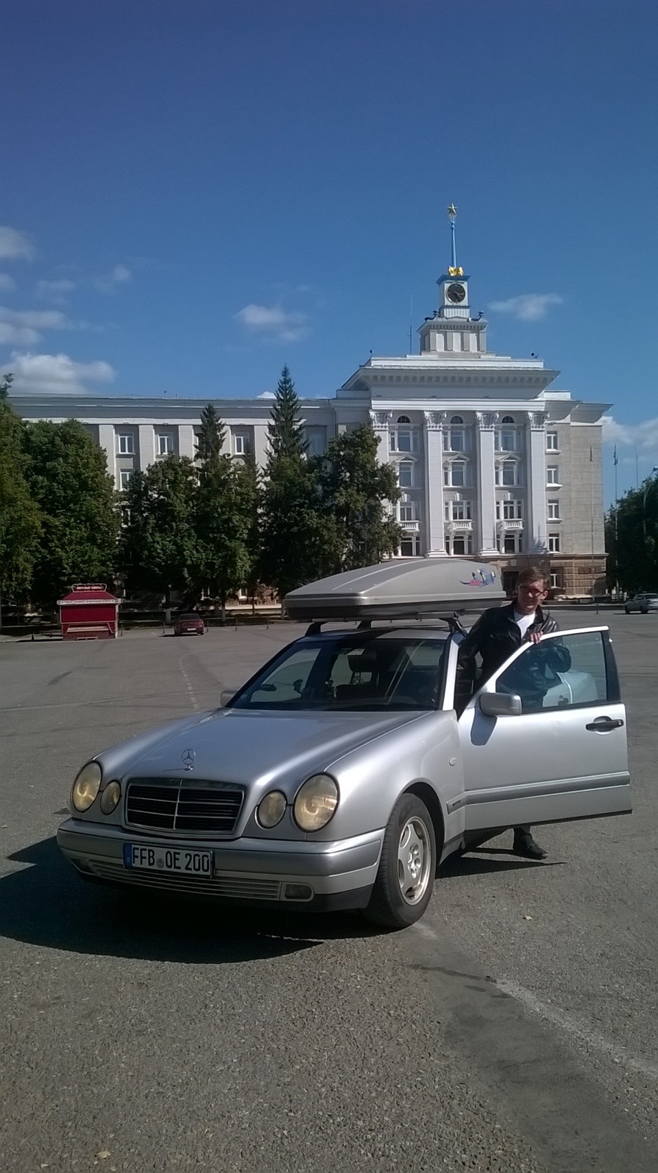 Фото в бортжурнале Mercedes-Benz E-Class (W210)