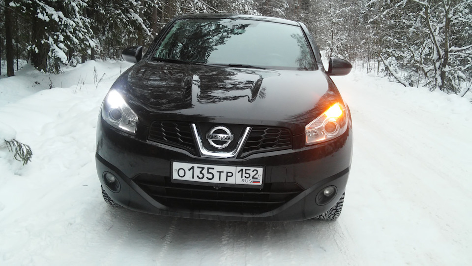 так выглядит сигнал поварота ходовой отключился — Nissan Qashqai (1G). Запчасти на фото: TP152
