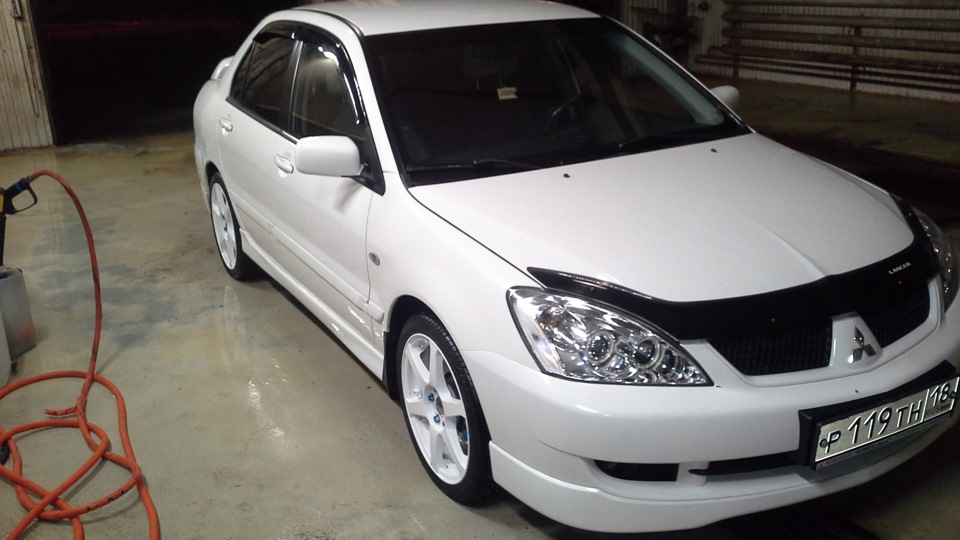 Mitsubishi Lancer