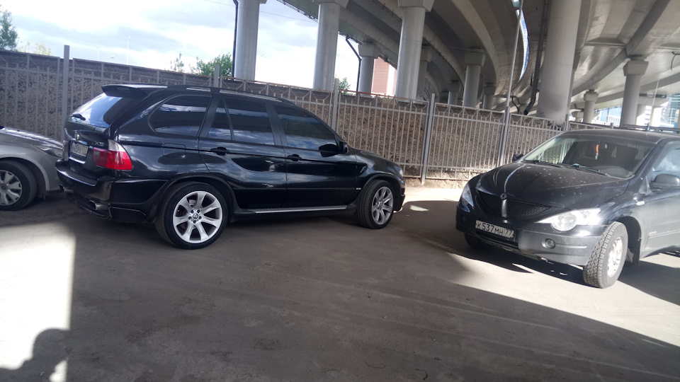 Фото в бортжурнале BMW X5 (E53)