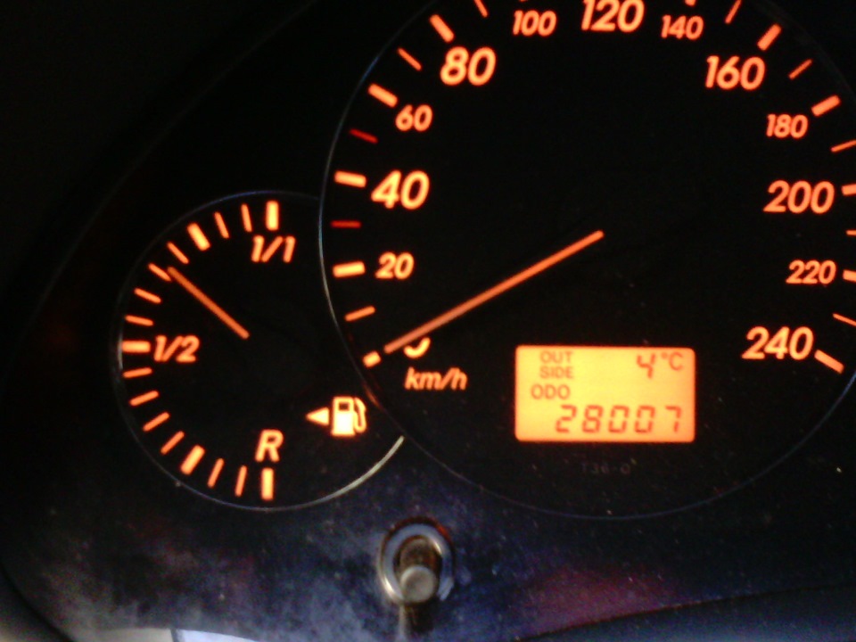 Фото в бортжурнале Toyota Avensis II