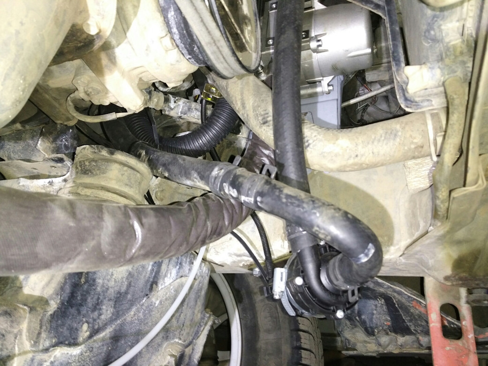 помпа — Toyota Lite Ace Noah
