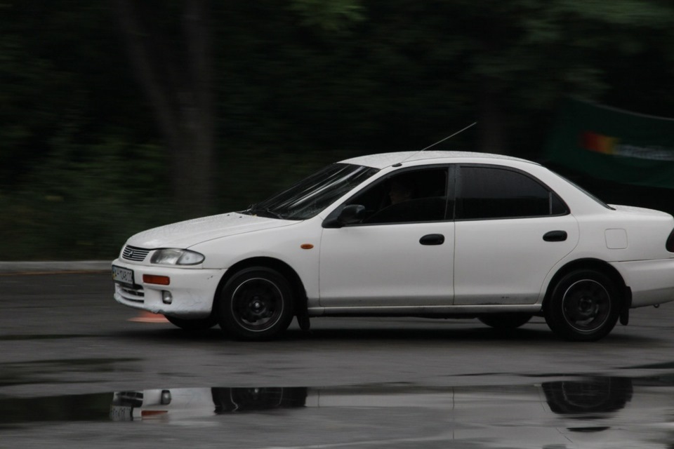 Фото в бортжурнале Mazda 323 V