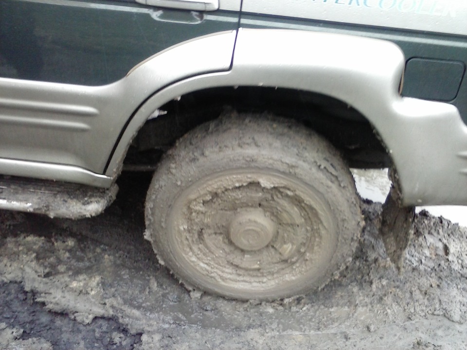 Грязь — Hyundai Galloper