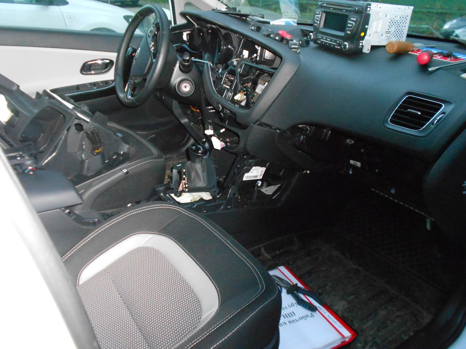 Фото в бортжурнале KIA Ceed (2G)