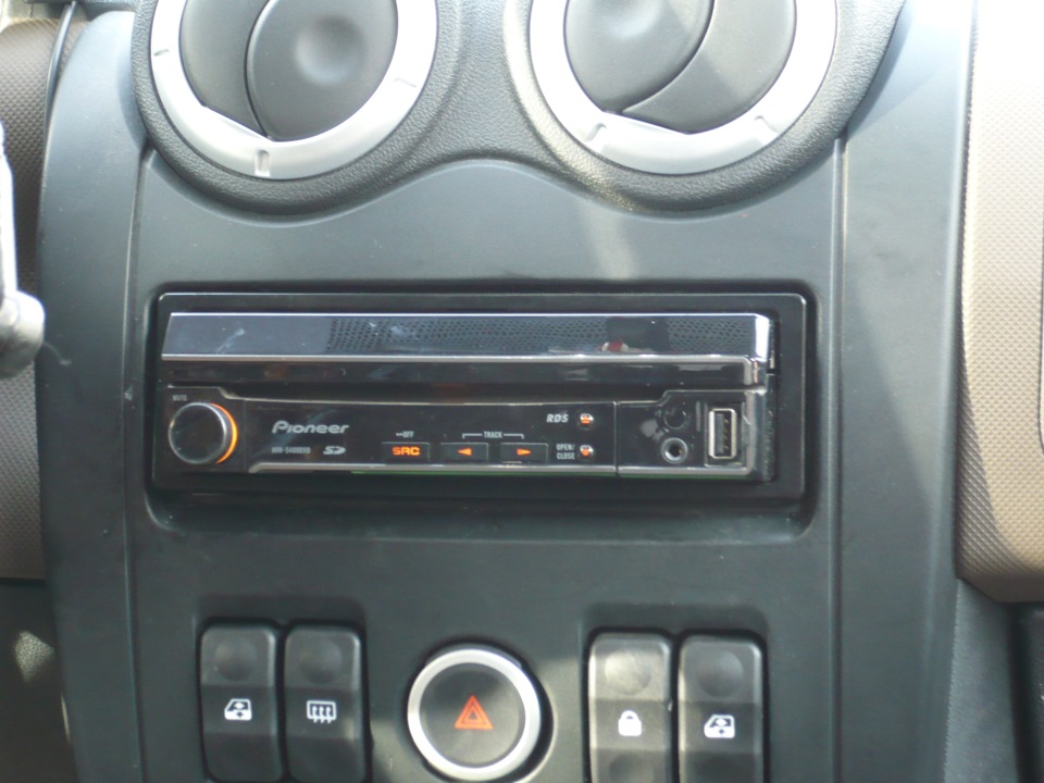 7 — Lada Ларгус