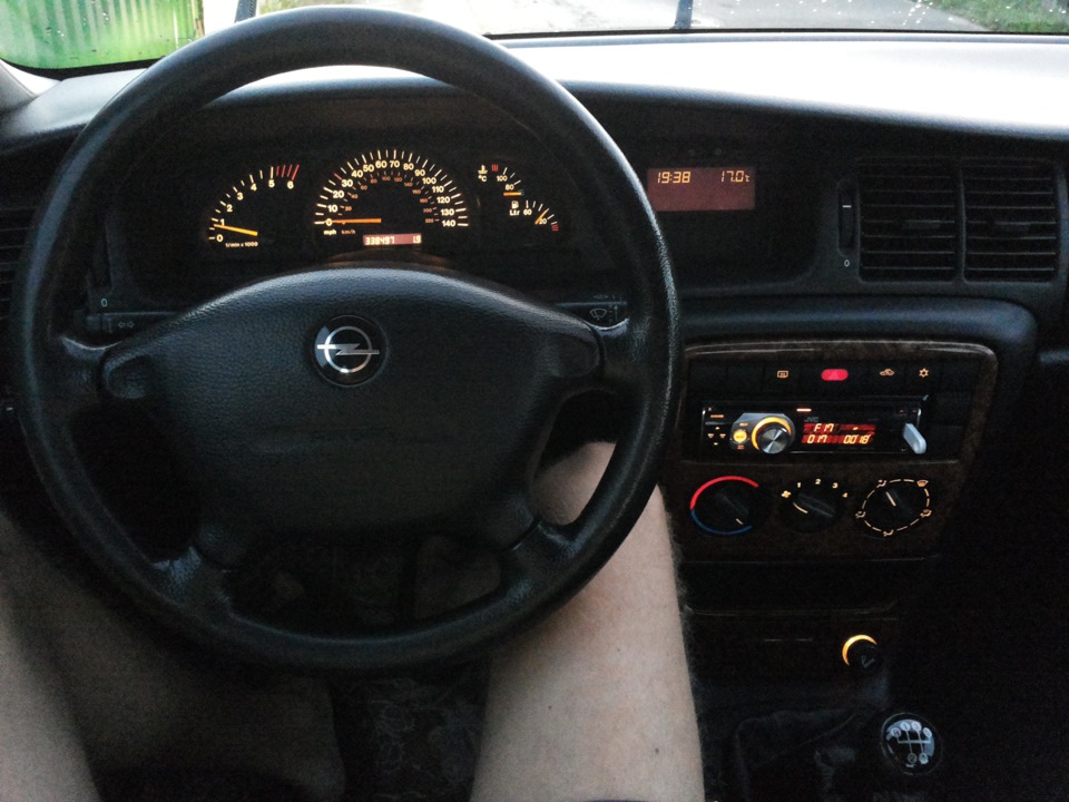 Фото в бортжурнале Opel Vectra B