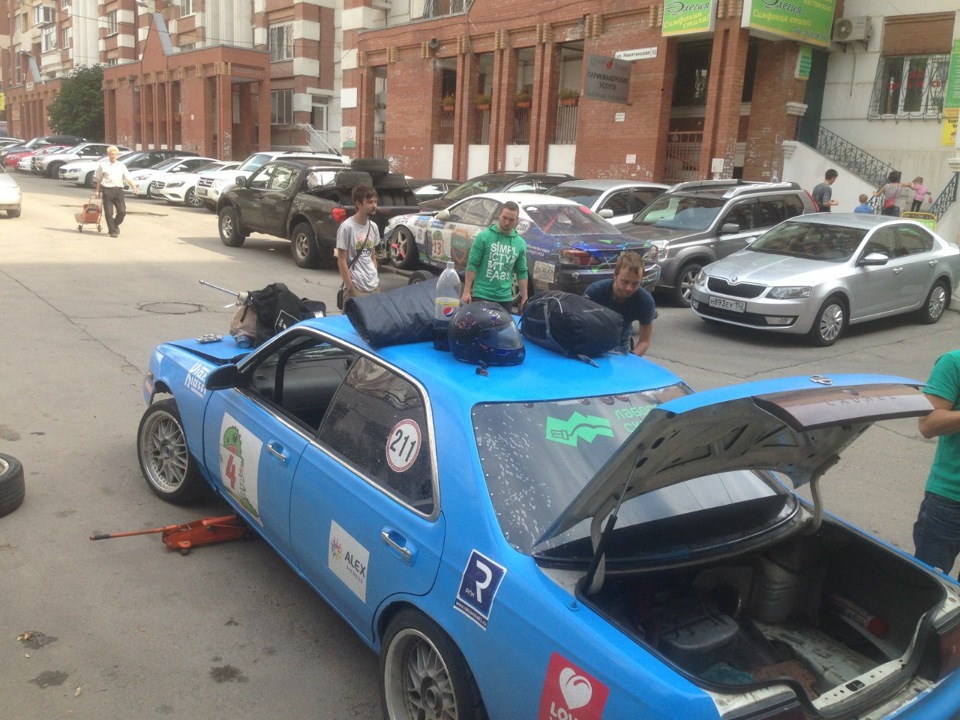 Фото в бортжурнале Nissan Laurel (C34)
