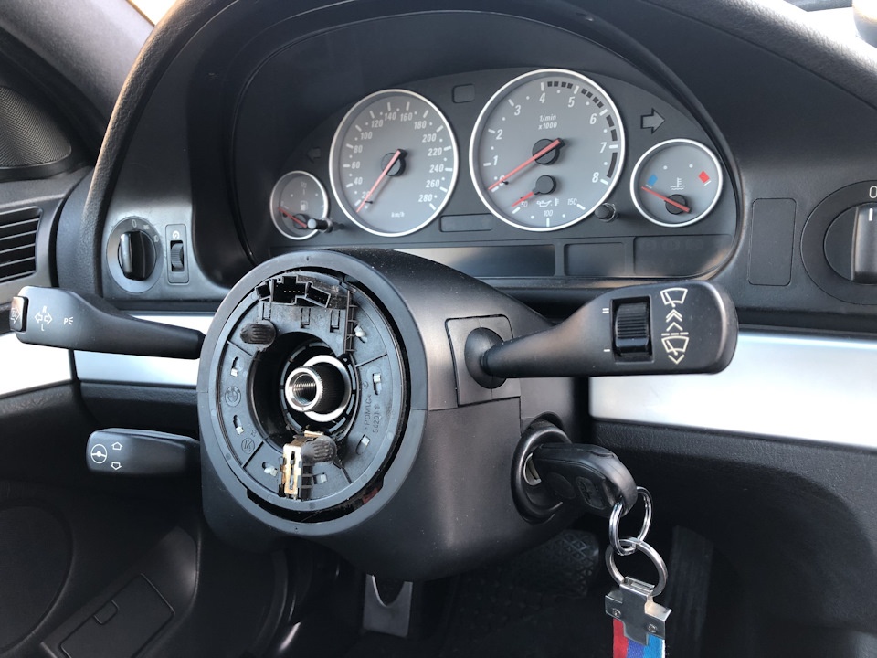 Фото в бортжурнале BMW 5 series (E39)