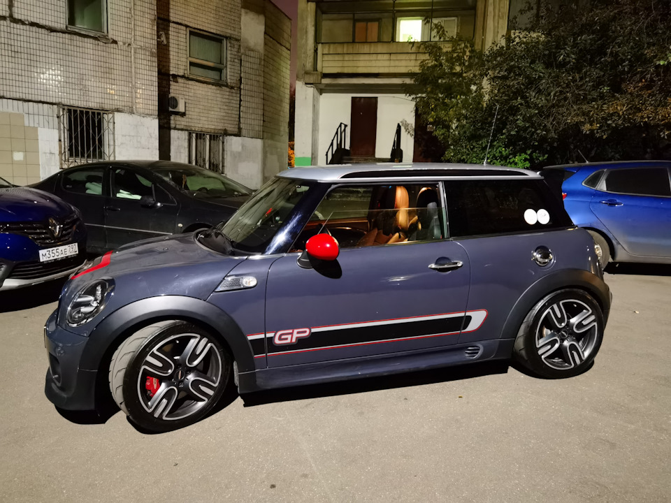 Остывает перед сном. — MINI John Cooper Works GP (R56)