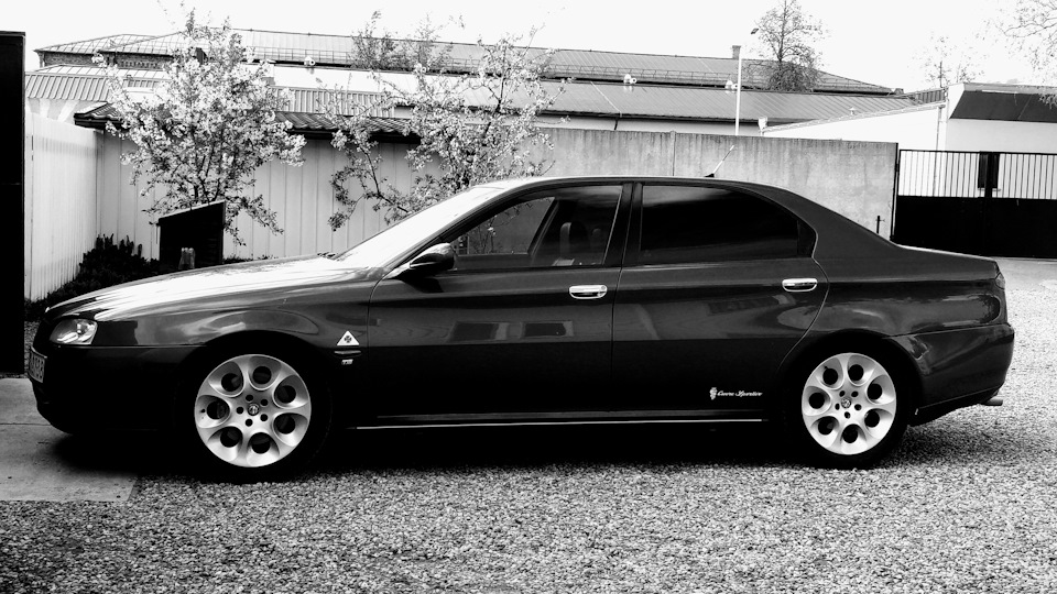 Alfa Romeo 166 Альфа седан Ти-Ай