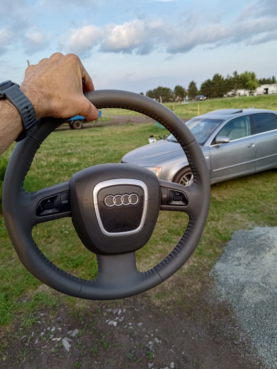 У меня руль был в таком состоянии — Audi A4 (B7)