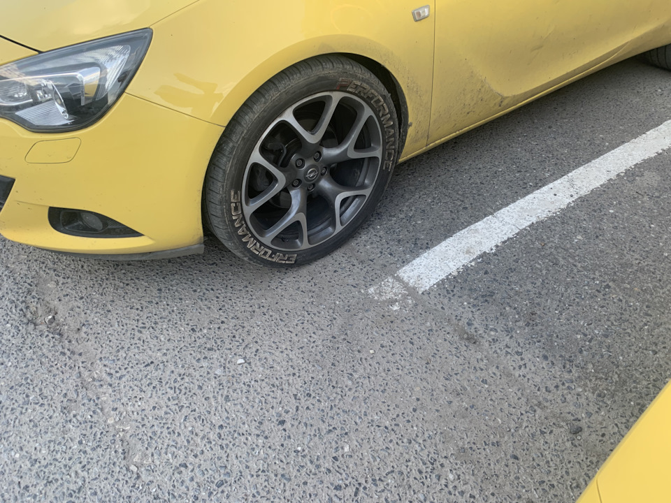 275/40/R20 на Opel Astra J GTC — Opel Astra J GTC