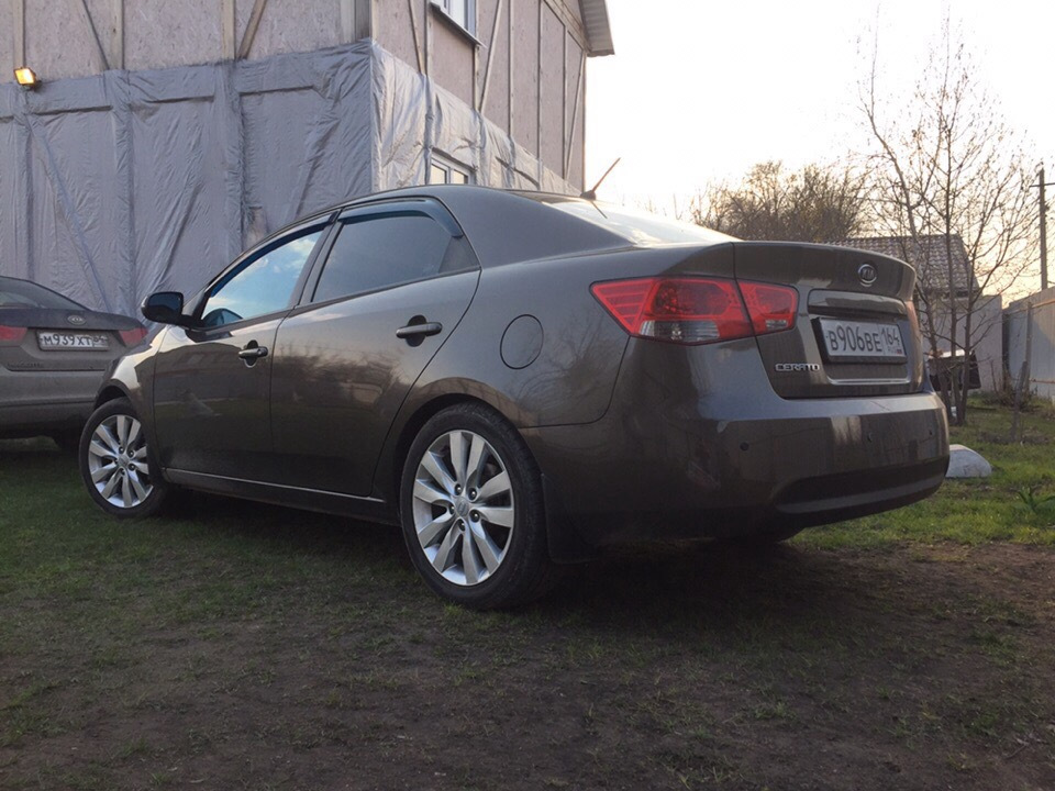 Фото в бортжурнале KIA Cerato (2G). Запчасти на фото: 89068E