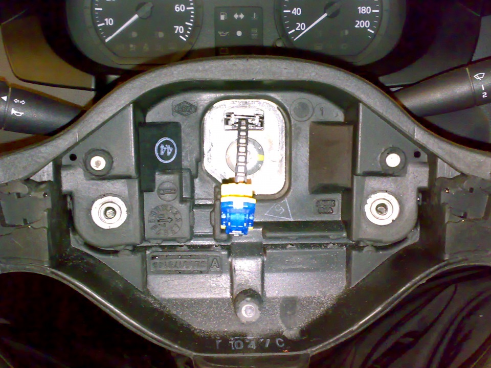 Фото в бортжурнале Renault Logan (1G)