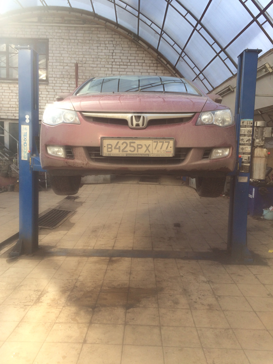 Фото в бортжурнале Honda Civic 4D (8G)