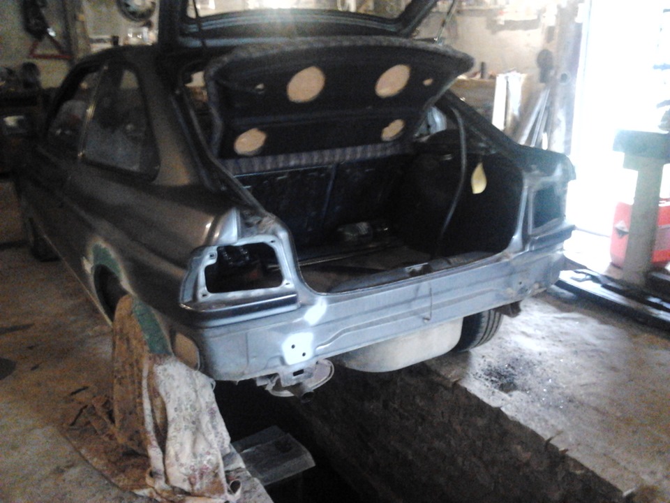 Фото в бортжурнале Ford Escort Mk5