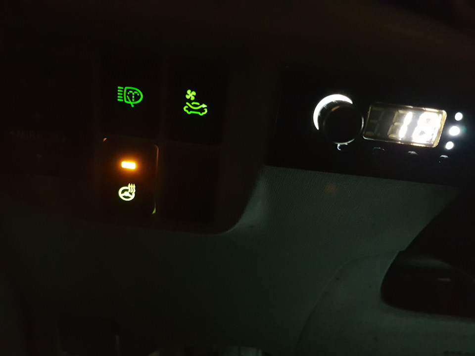 Фото в бортжурнале Toyota Prius (30)