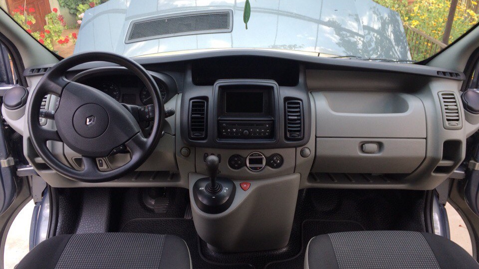 Renault Trafic Long 2.5 на рОботе