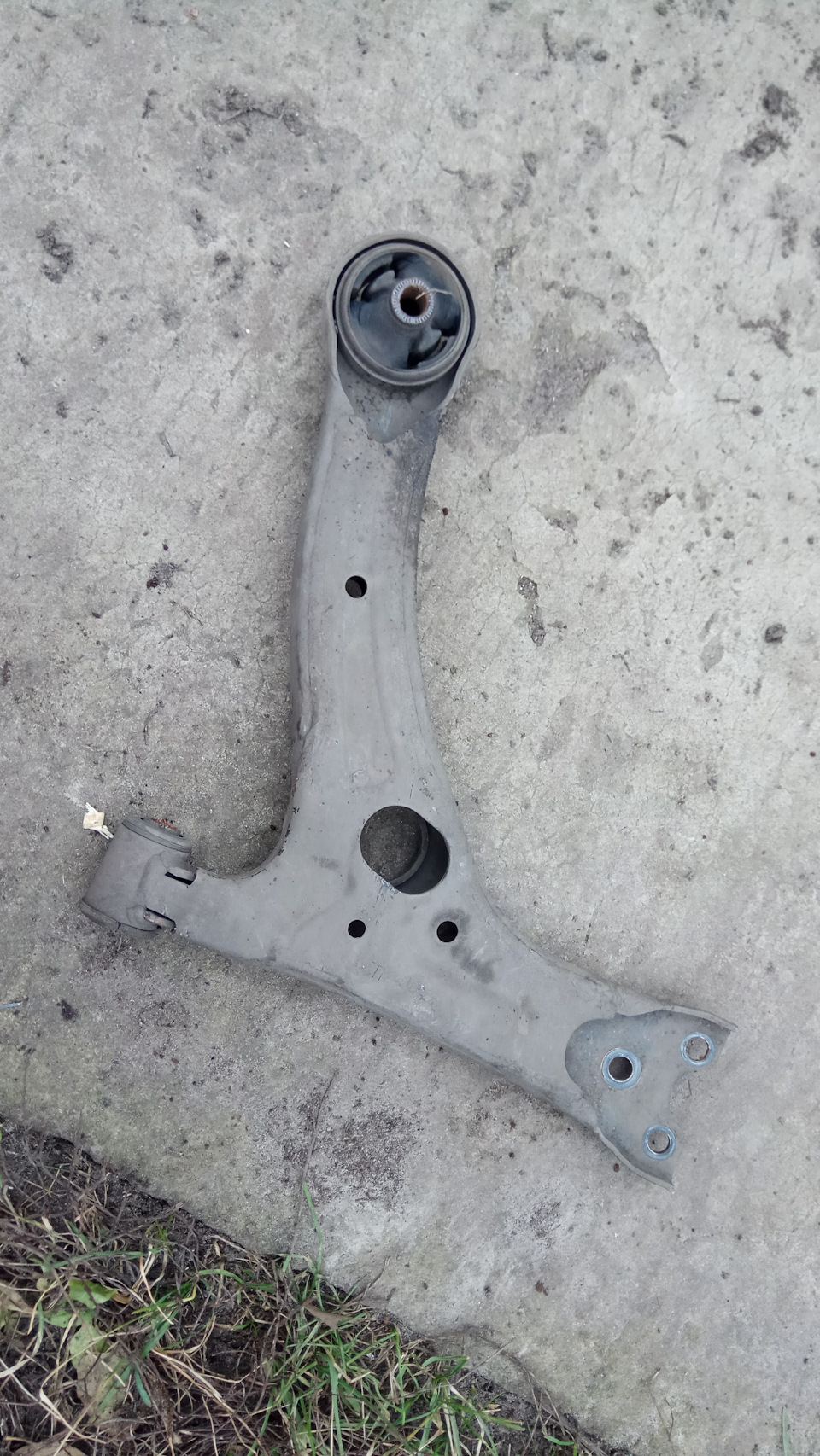 Оригинальный рычаг Toyota Prius 20 сторона 2 — Toyota Prius (20)