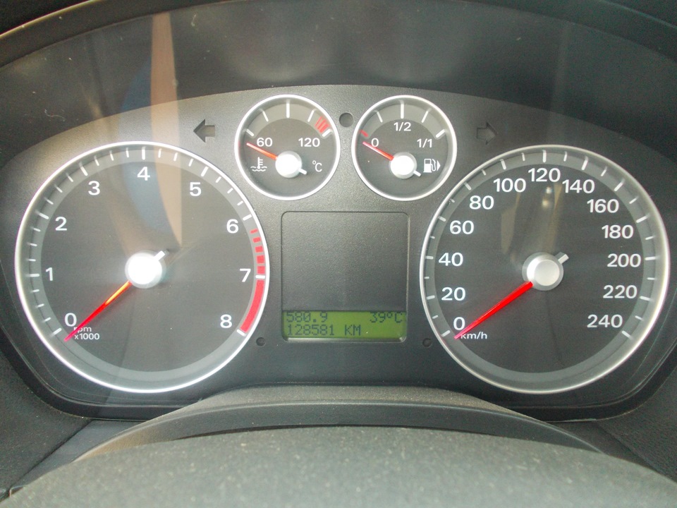 Фото в бортжурнале Ford Focus Sedan II