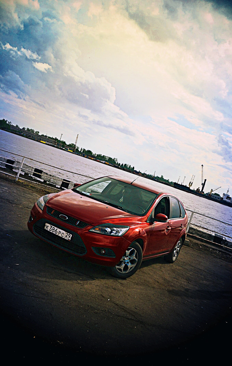 Фото в бортжурнале Ford Focus Hatchback II