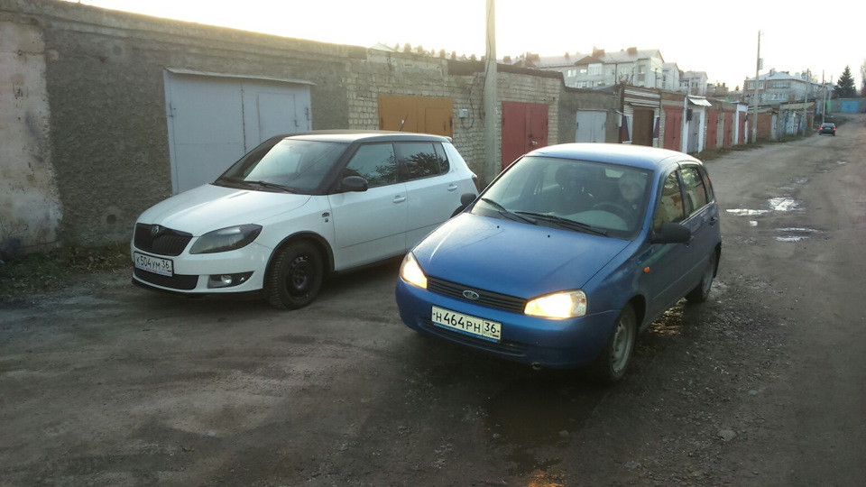 Lada Калина Хэтчбек Синька