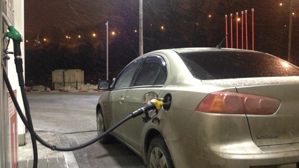 Mitsubishi Lancer 1.5 AT