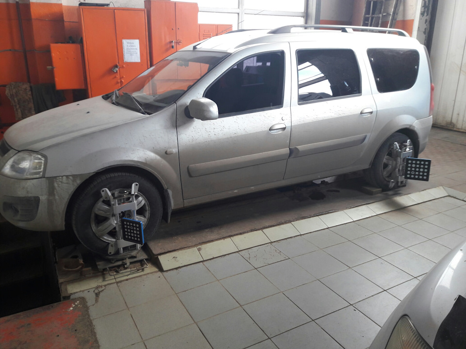 Фото в бортжурнале Lada Ларгус