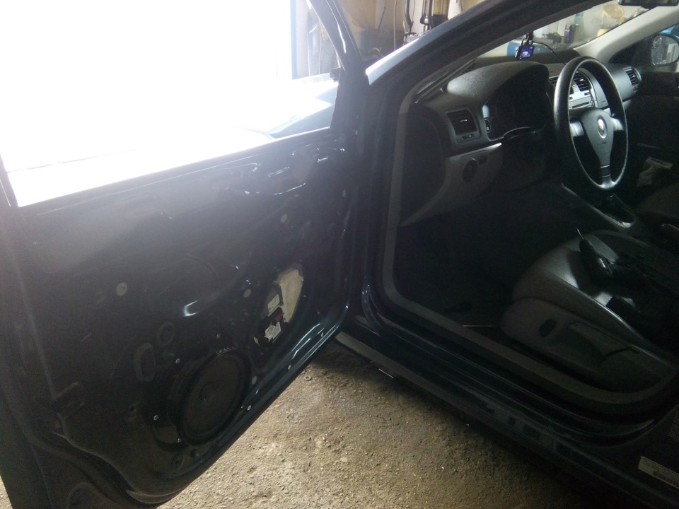 Фото в бортжурнале Volkswagen Jetta V