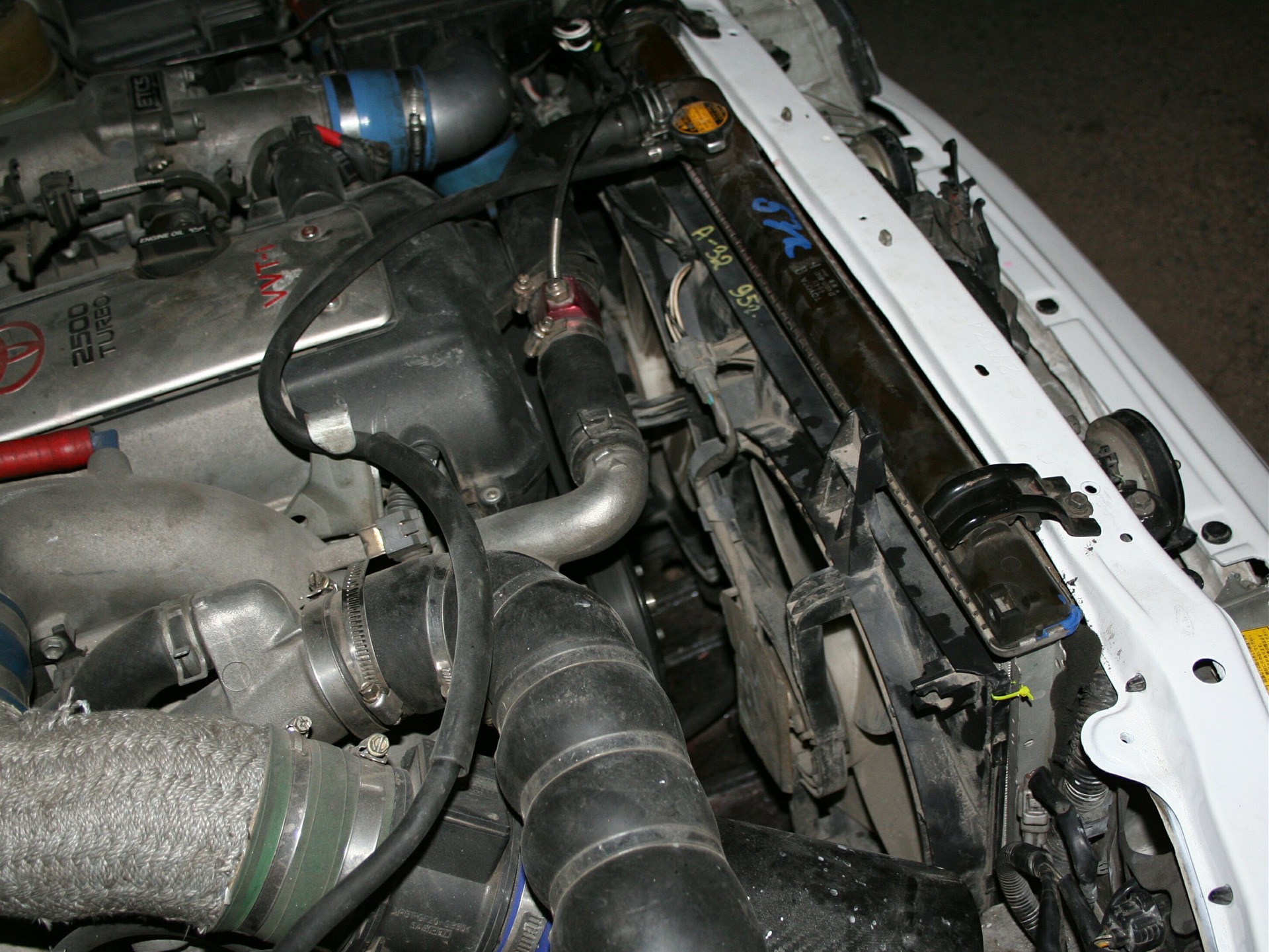 Фото в бортжурнале Toyota Chaser (100)
