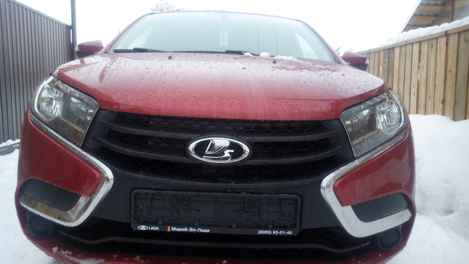 Lada XRAY Красная ЛАДА