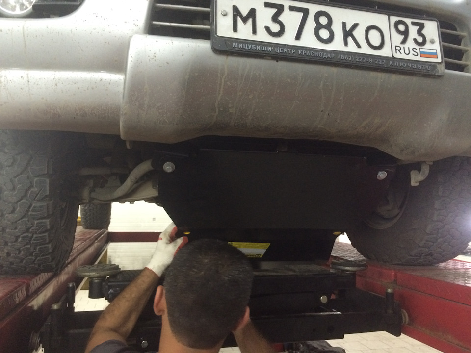 Фото в бортжурнале Mitsubishi Pajero Sport (1G)