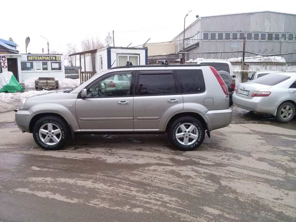 Чистенький и помытый — Nissan X-Trail I (t30)